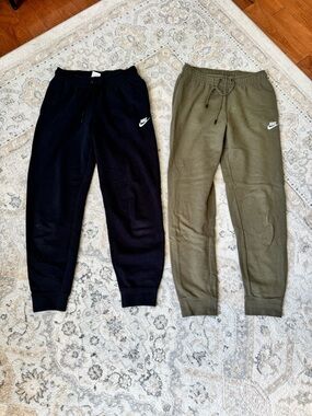 Nike Sweatpants Pair
